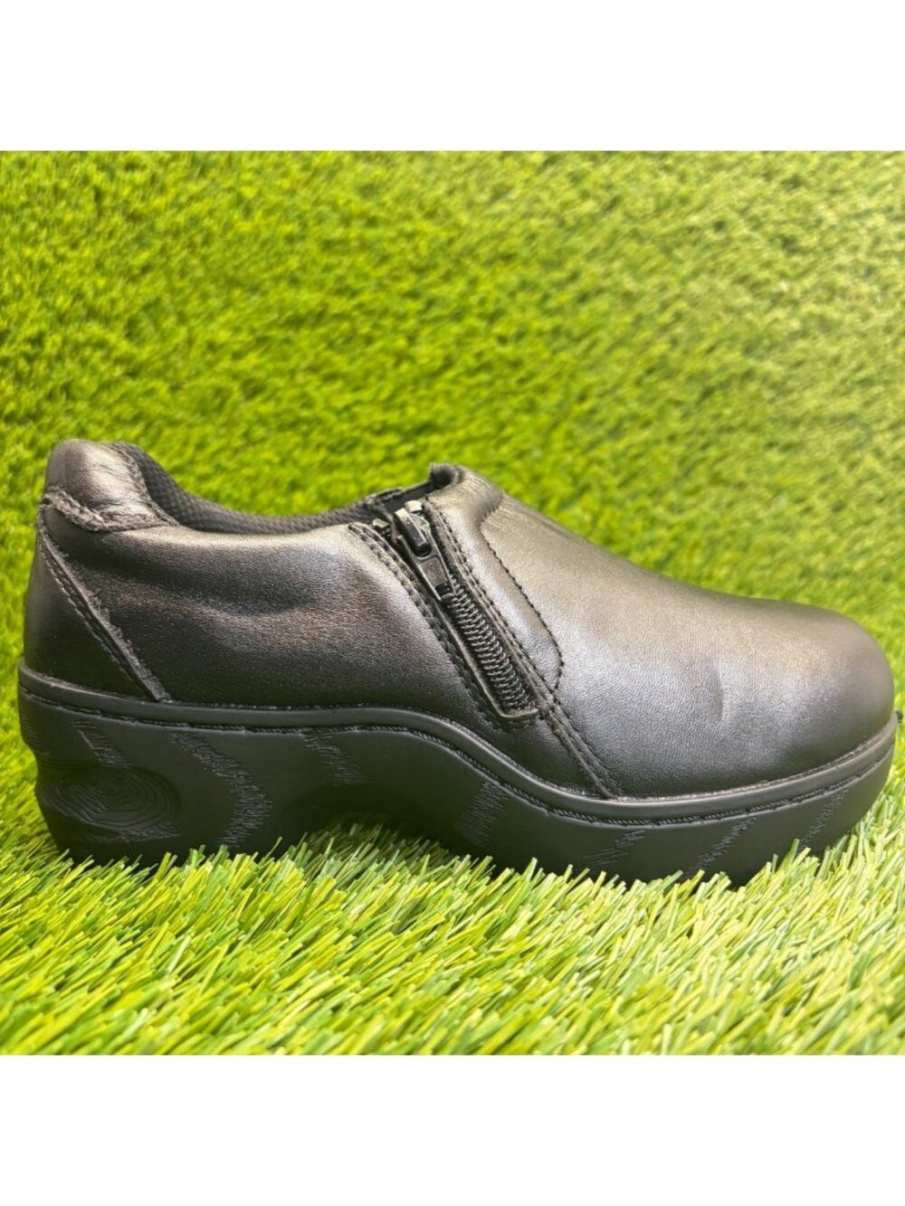 Genuine Grip 460 Womens Size 6.5 Black Leather Slip-Resistant Zipper Work Shoes